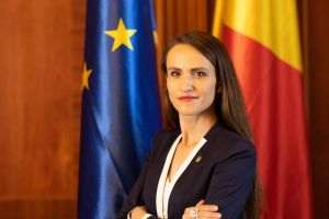 Oana Ţoiu: ”Ancora de stabilitate a României nu este mediul politic”